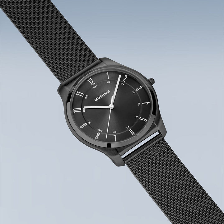 Bering Ultra Slim Herrenuhr 18340-222 - Schwarz poliert/gebürstet